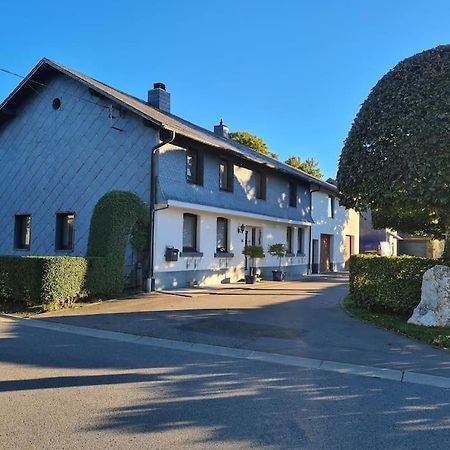 Haus Paesch Nahe See Mit Beheiztem Whirlpool/Sauna Bütgenbach Exterior foto