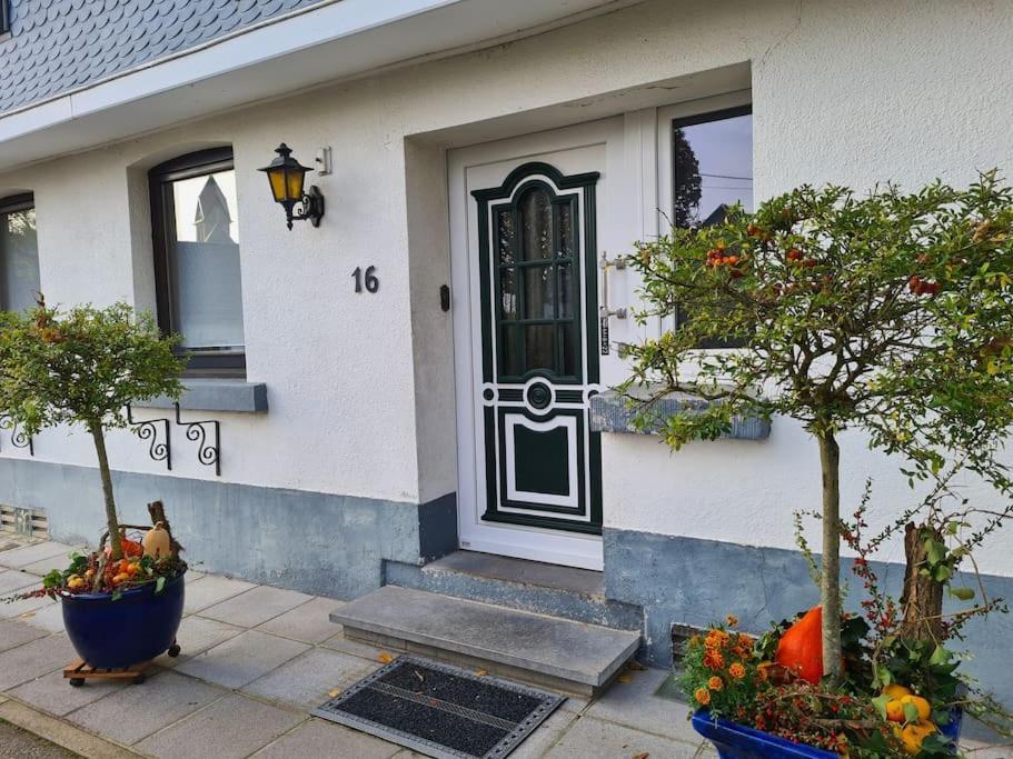 Haus Paesch Nahe See Mit Beheiztem Whirlpool/Sauna Bütgenbach Exterior foto