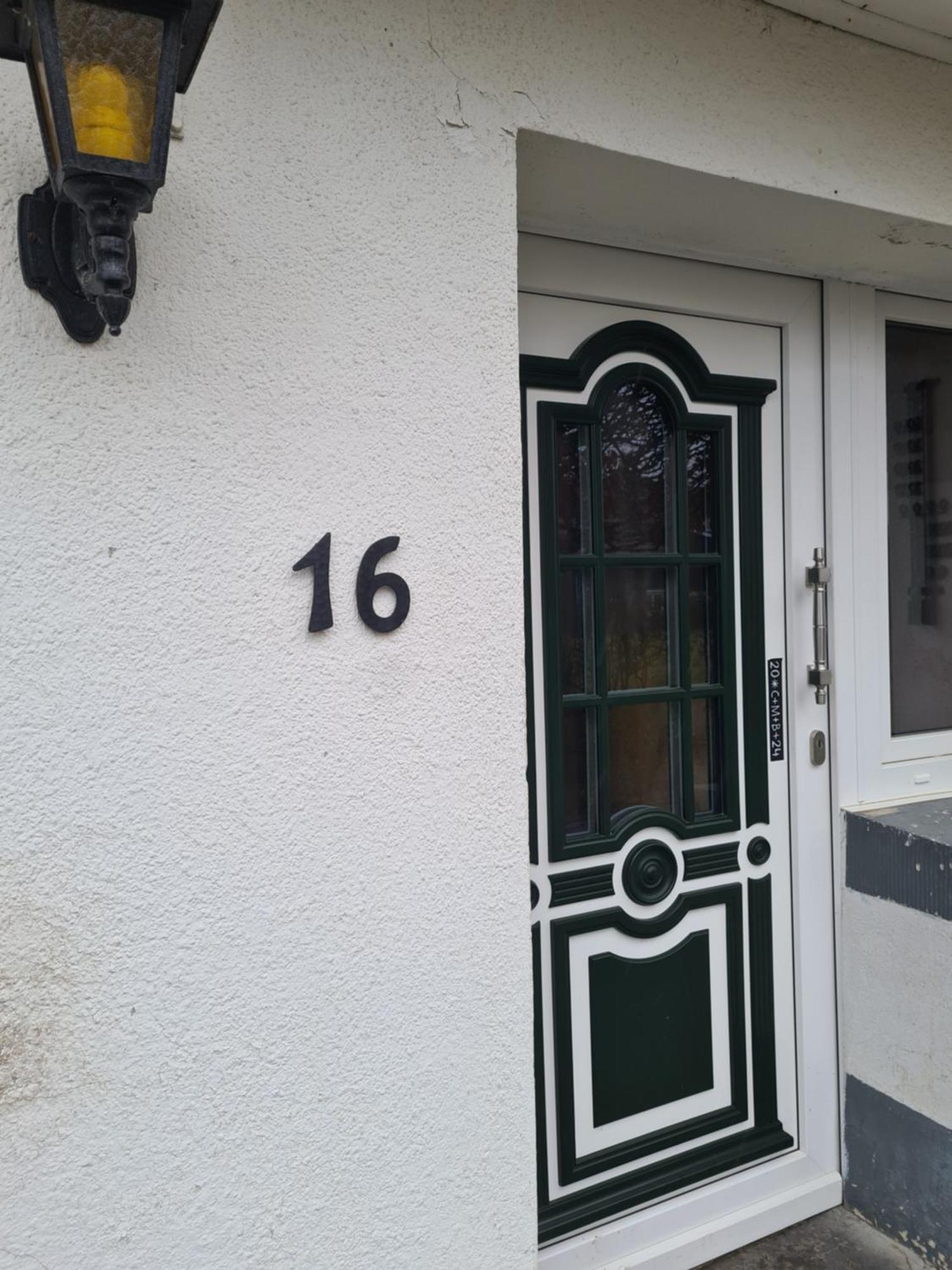 Haus Paesch Nahe See Mit Beheiztem Whirlpool/Sauna Bütgenbach Exterior foto